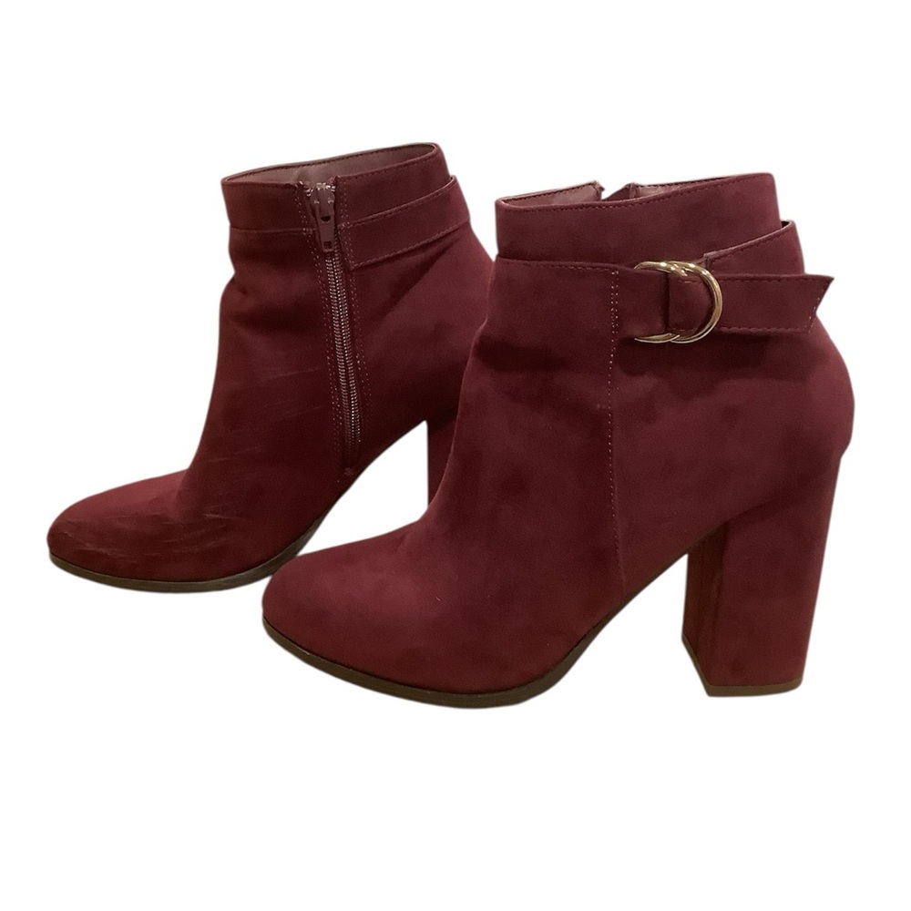 ShoeDazzle Darrie Suede Elegant Burgundy Ankle Boots Size 9